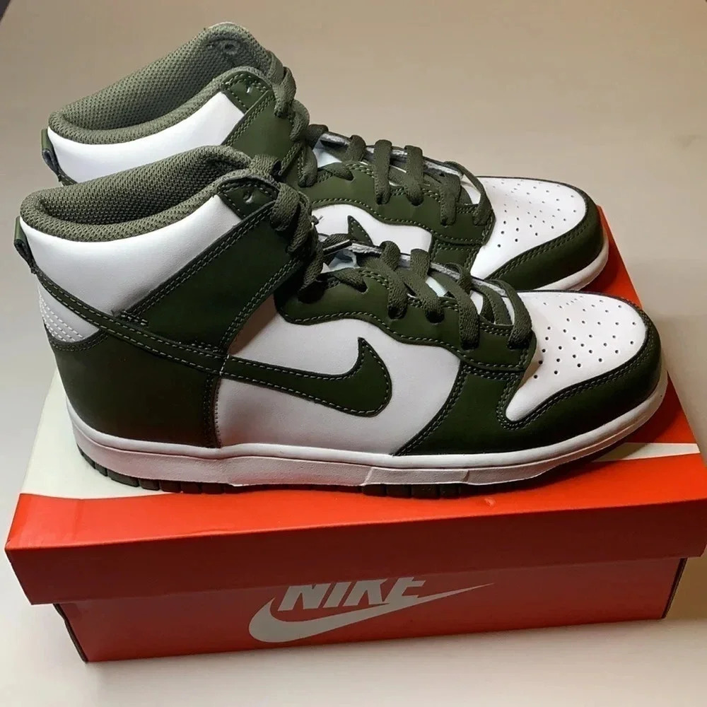 Nike Dunk High Sneakers Cargo Khaki Sneakers Size 9.5 New - Picture 1 of 11